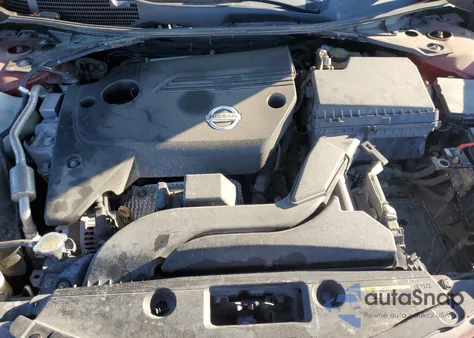 2015 Nissan Altima 2.5 z USA, uszkodzony, nr VIN 1N4AL3AP8FC129724